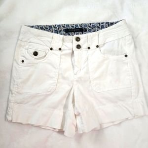 One 5 One White Shoets